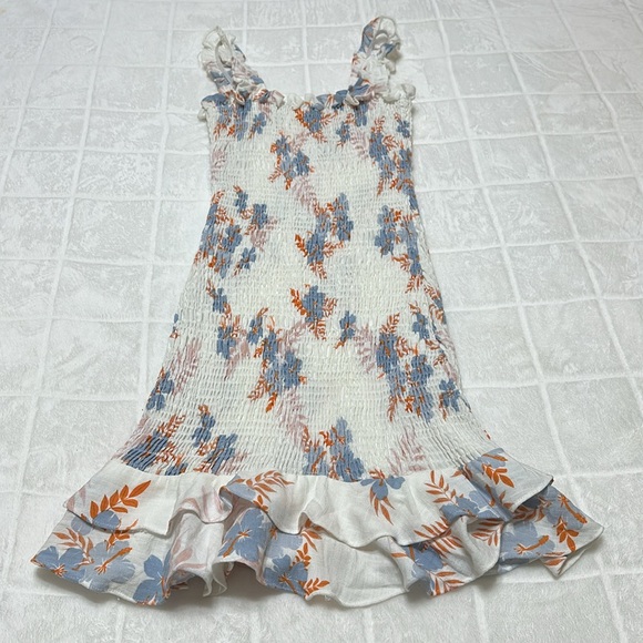 Karlie White and Blue Floral Smocked Stretch Women’s‎ Ruffle Dress, Size Small - Picture 9 of 11